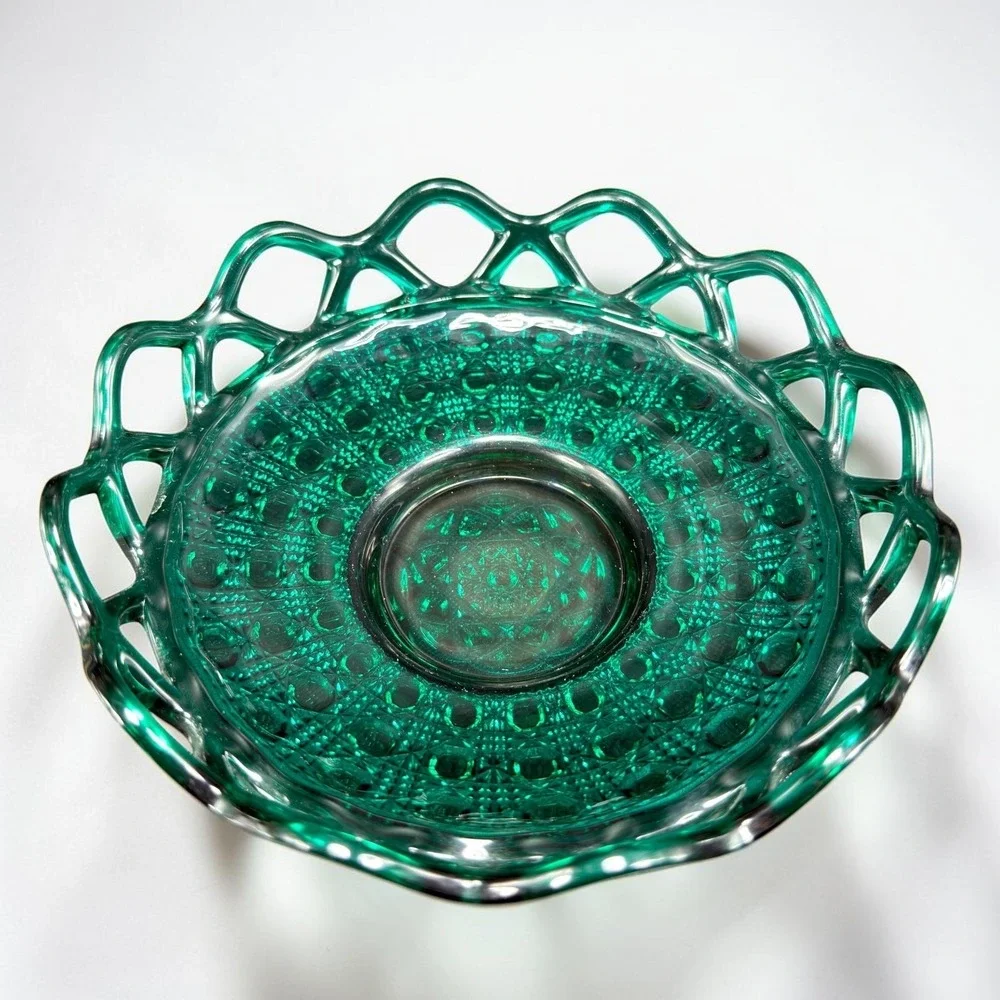 Imperial Glass Emerald Green Lace Edge Pressed Glass Bowl Geometric Star Pattern
